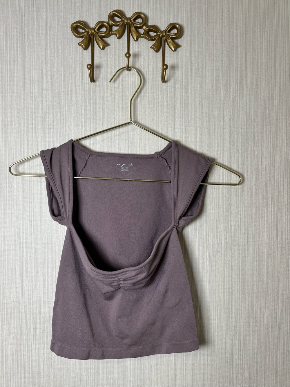 Out from under mini crop top in Mauve and teal xs one NWT